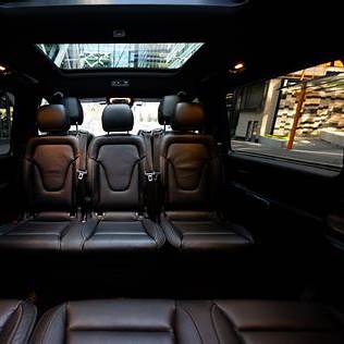 Chamonix to Geneva airport transfer with Ultimate SUMMIT